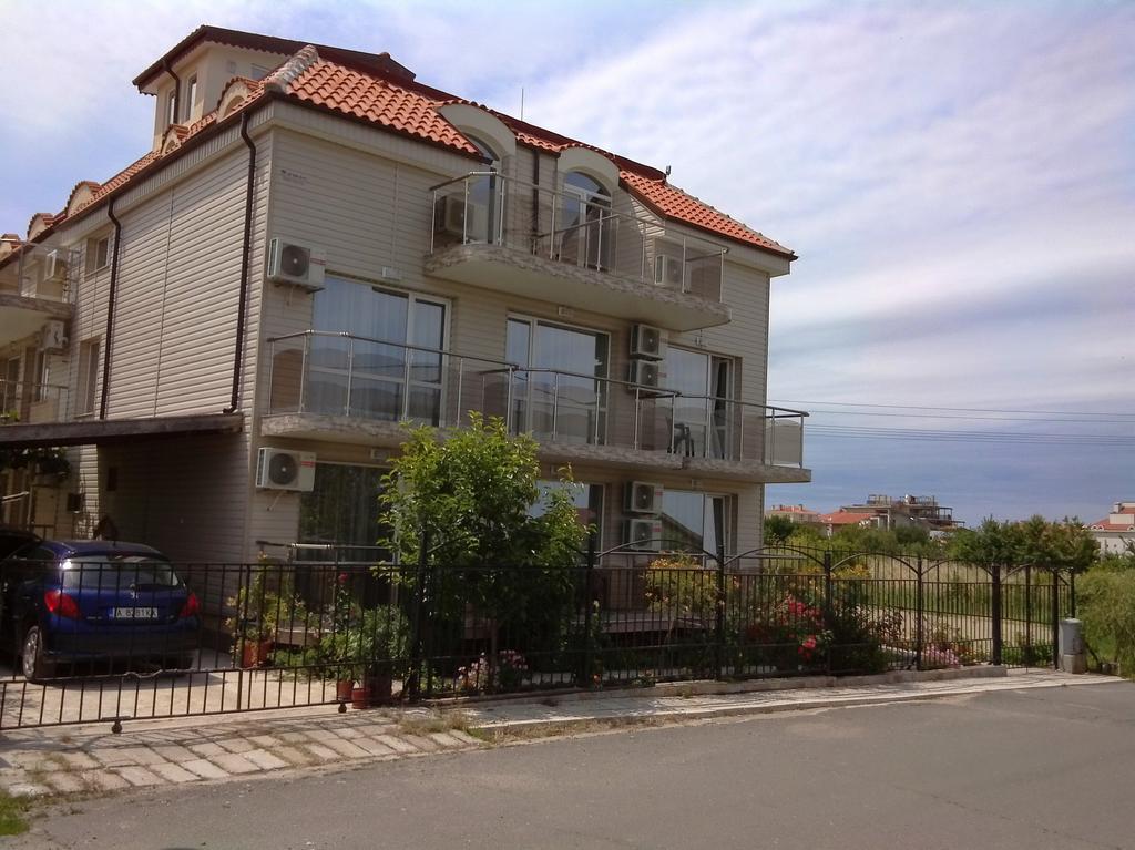 Morska Zvezda Guest House Czernomorec Zewnętrze zdjęcie